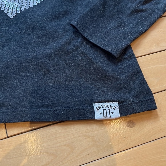 Girls long sleeve shirt. Carters, size 8. - Picture 3 of 4